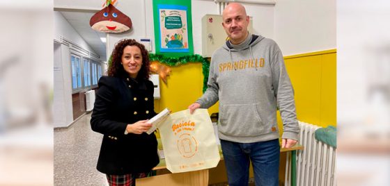 Marín apúntase ao reciclaxe de aceite e roupa usada