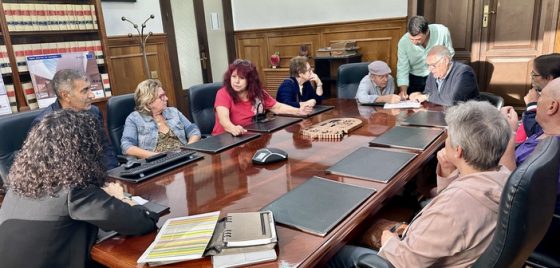 O Concello reúnese coa veciñanza de Pedreiras de Abaixo para explicarlle de primeira man o estado das obras de humanización da zona