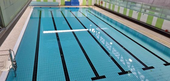 O Concello investirá máis de 2 millóns de euros no novo contrato de xestión da piscina municipal