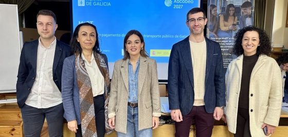 O IES Chan do Monte acolle un acto de promoción da nova aplicación de mobilidade MoBT para pagar con tarxeta no bus