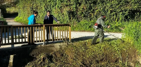 Marín arranca cos traballos de limpeza dos leitos dos seus ríos